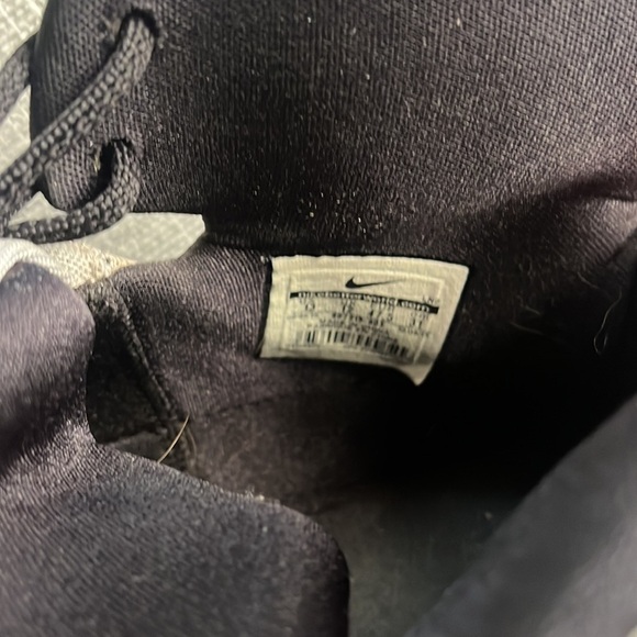 Nike Lebron Metallic Silver Black Grey 807219-003 shoe main image 5